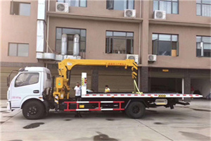 淄川附近汽车轮胎更换